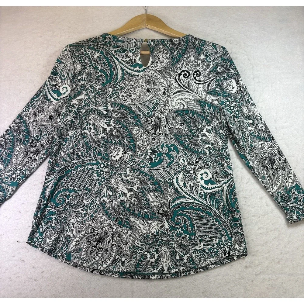 Liz Claiborne this liz
